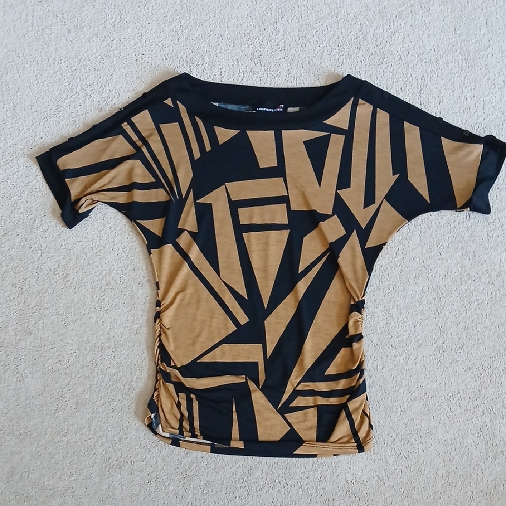 💓3/$15 Laura Petites Geometric Black and Tan Top